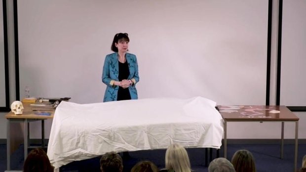 Living Autopsy with Dr Suzy Lishman CBE | Data Thistle