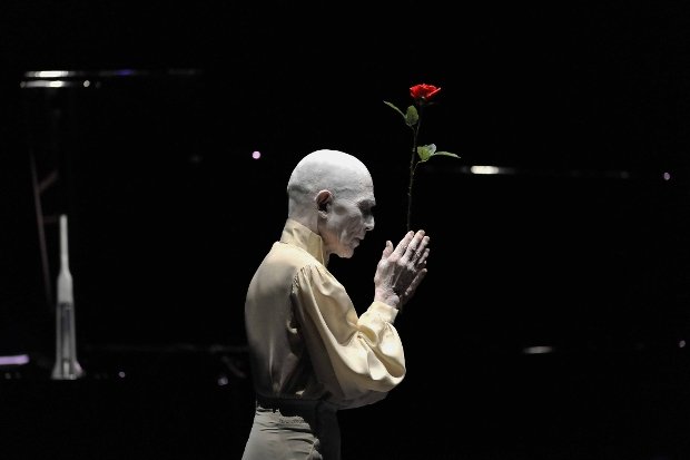 Butoh Shell Rebellious Bodies: Butoh Experiments | Data Thistle
